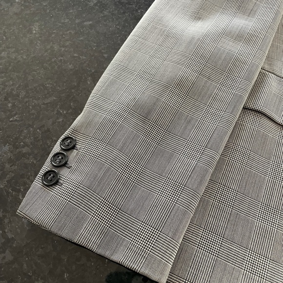 MaxMara suit Blazer and Skirt - Picture 5 of 9